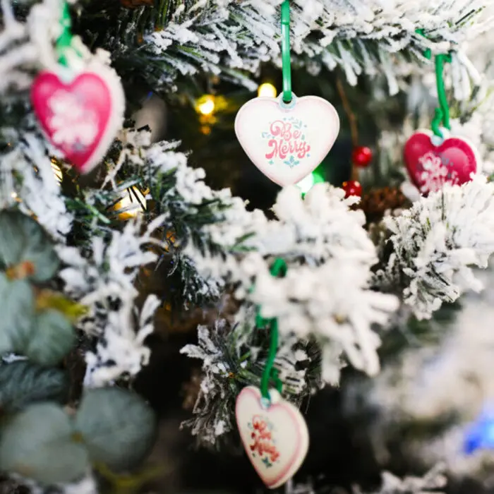 recycled christmas heart bauble 4