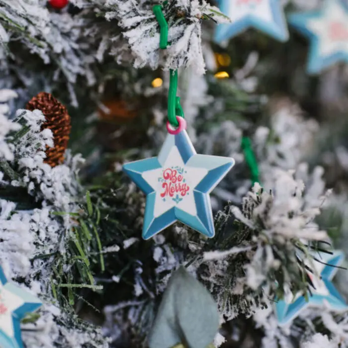 recycled christmas star bauble 4